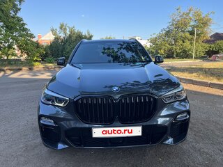 2020 BMW X5 M50i IV (G05/G18), серый, 10500000 рублей, вид 3