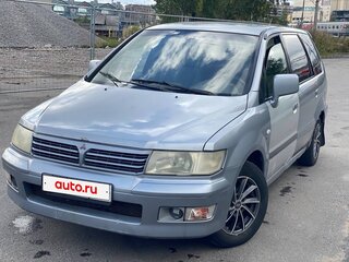 2001 Mitsubishi Space Wagon III, серый, 230000 рублей, вид 1