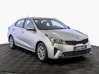 2021 Kia Rio IV Рестайлинг, серебристый, 1665000 рублей, вид 3