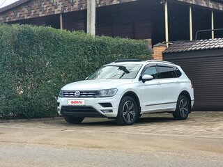 2017 Volkswagen Tiguan Allspace II, белый, 2100000 рублей, вид 1