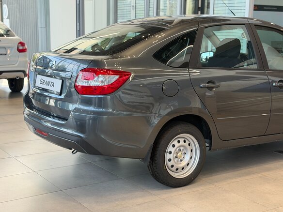 2026 Lada (ВАЗ) Granta I Рестайлинг, серый, 1037000 рублей - вид 6