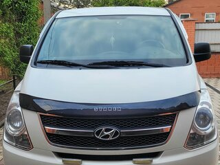 2010 Hyundai Grand Starex I, белый, 1800000 рублей, вид 2