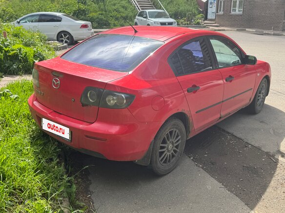 2006 Mazda 3 I (BK) Рестайлинг, красный, 395000 рублей - вид 3