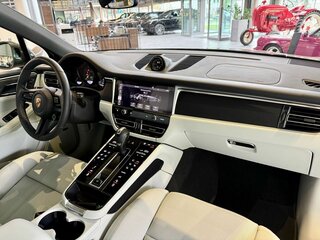 2026 Porsche Macan I Рестайлинг 2, серый, 14220000 рублей, вид 2