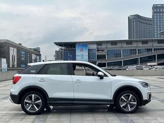 2019 Audi Q2 L e-tron I, белый, 1520000 рублей, вид 4
