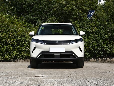2026 BYD Yuan Up 45.12 kWh, белый, 2267007 рублей, вид 2