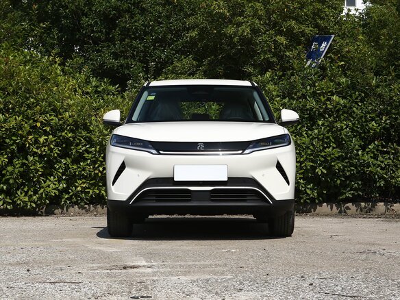 2026 BYD Yuan Up 45.12 kWh, белый, 2267007 рублей - вид 1