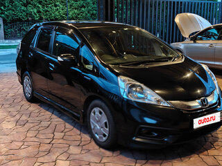 2013 Honda Fit Shuttle I Рестайлинг, чёрный, 820000 рублей, вид 1
