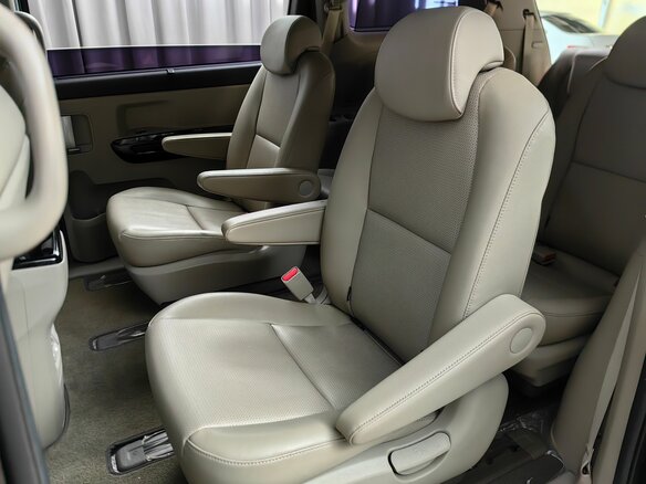 2019 Kia Carnival III, чёрный - вид 8