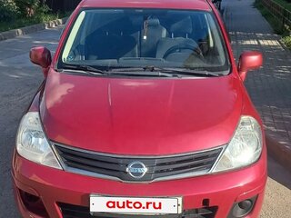 2011 Nissan Tiida I Рестайлинг, пурпурный, 650000 рублей, вид 1