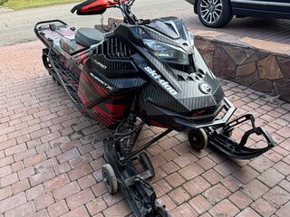 2021 BRP Summit X Expert 850 E-TEC Turbo R, чёрный, 1499100 рублей, вид 2