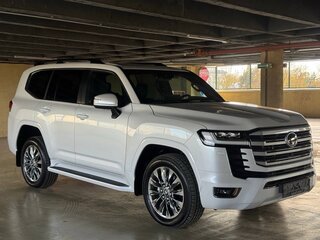 2025 Toyota Land Cruiser 300 Series, белый, 14700000 рублей, вид 3