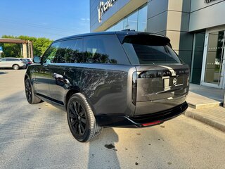 2024 Land Rover Range Rover P550e V, серый, 22900000 рублей, вид 3