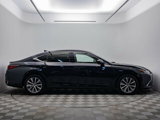 2021 Lexus ES 200 VII, чёрный, 3408000 рублей, вид 4