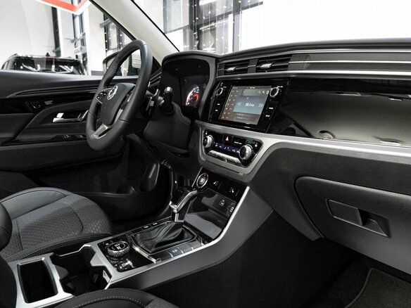 2025 KGM Korando, бежевый, 4005000 рублей - вид 13