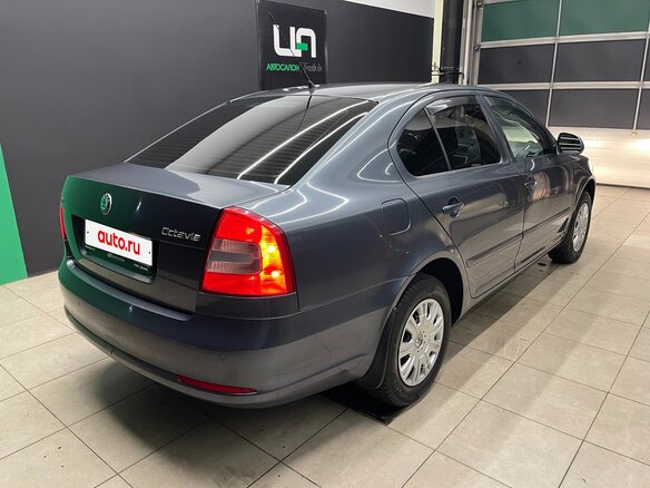 2010 Skoda Octavia II (A5) Рестайлинг, серый - вид 5