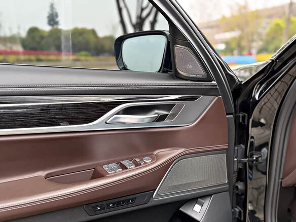 2021 BMW 7 серии 730i VI (G11/G12) Рестайлинг, чёрный, 6277926 рублей - вид 18