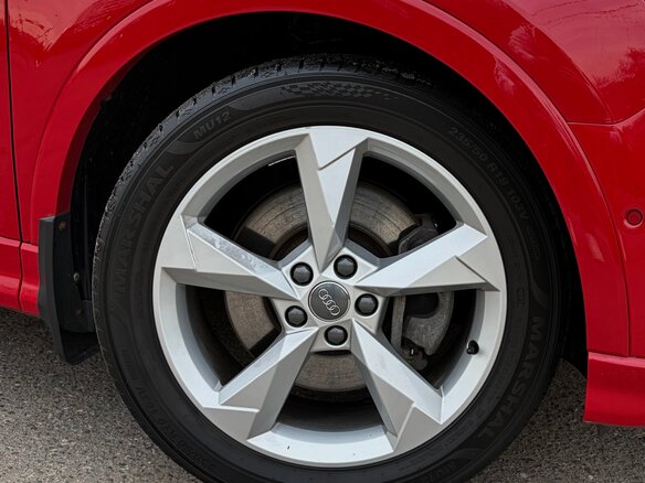 2020 Audi Q3 40 TFSI II (F3), красный, 2900000 рублей - вид 22