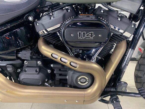 2021 Harley-Davidson Fat Bob, зелёный, 1750000 рублей - вид 18