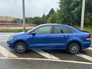 2019 Volkswagen Polo V Рестайлинг, синий, 929000 рублей, вид 3