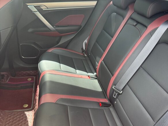 2021 Geely Binyue I, белый, 1800000 рублей - вид 7