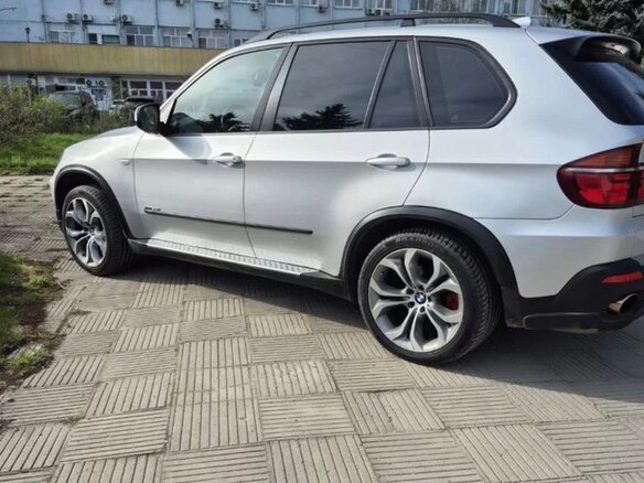 2009 BMW X5 30d II (E70), серебристый, 1850000 рублей - вид 3
