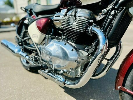 2026 Royal Enfield Classic 650, красный, 673000 рублей, вид 4
