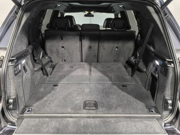 2022 BMW X7 30d I (G07), серый, 8199000 рублей - вид 9