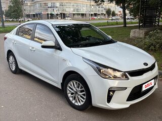 2018 Kia Rio IV, белый, 1350000 рублей, вид 3