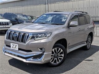 2023 Toyota Land Cruiser Prado 150 Series Рестайлинг 3, бежевый, 7400000 рублей, вид 3