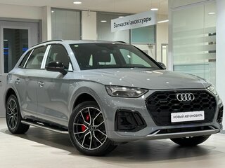 2025 Audi Q5 L 45 TFSI II (FY) Рестайлинг, чёрный, 5740000 рублей, вид 3