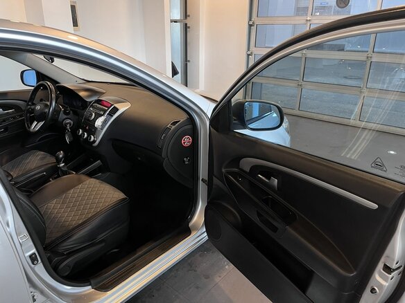 2010 Kia Ceed I Рестайлинг, серебристый, 685000 рублей - вид 26