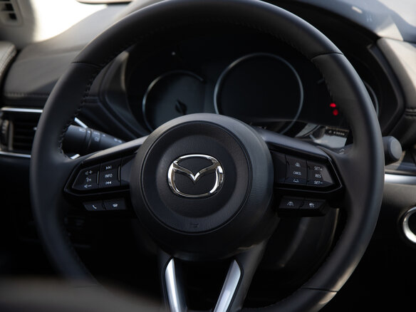 2025 Mazda CX-5 II Рестайлинг, белый, 4200000 рублей - вид 13