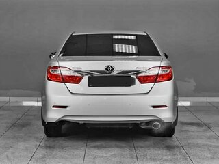 2013 Toyota Camry VII (XV50), серебристый, 1600000 рублей, вид 4