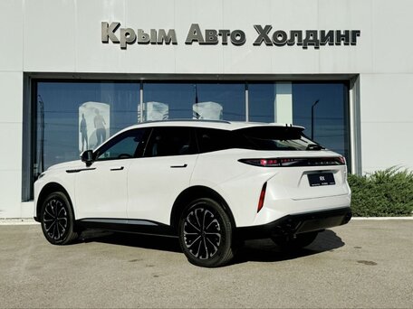 2025 Exeed RX, белый, 4600000 рублей, вид 3