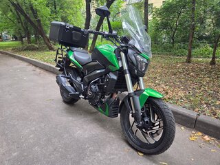 2021 Bajaj Dominar 400, зелёный, 330000 рублей, вид 1