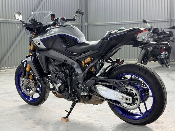 2024 Yamaha MT-09 (FZ-09), синий - вид 5