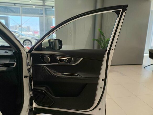 2025 Chery Tiggo 7L I, белый, 2735000 рублей - вид 12