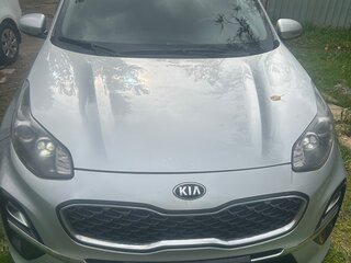 2018 Kia Sportage IV Рестайлинг, серебристый, 1830000 рублей, вид 1