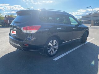 2014 Nissan Pathfinder IV, чёрный, 1590000 рублей, вид 3