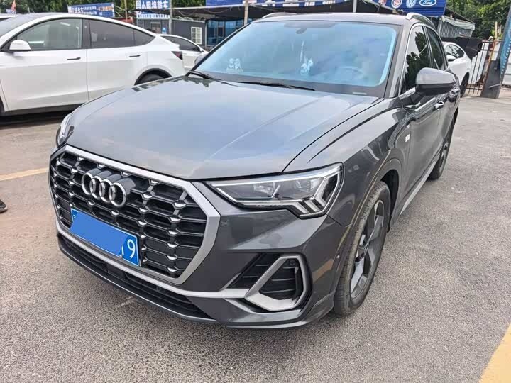 Открыть фотографии: Audi Q3 II (F3)