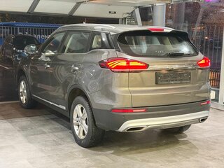 2022 Geely Atlas Pro, серый, 1389000 рублей, вид 5