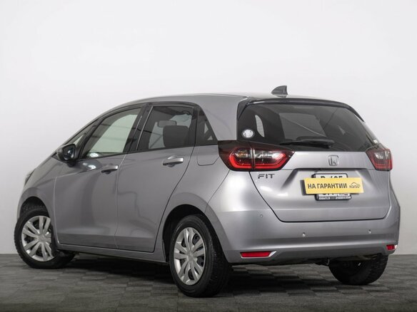 2021 Honda Fit IV, серый, 1439000 рублей - вид 4