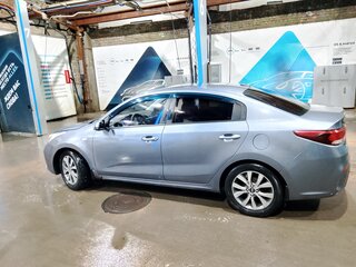 2017 Kia Rio IV, серый, 650000 рублей, вид 5
