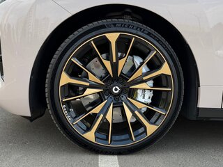 2022 BMW iX M60 I (I20), белый, 13300000 рублей, вид 4