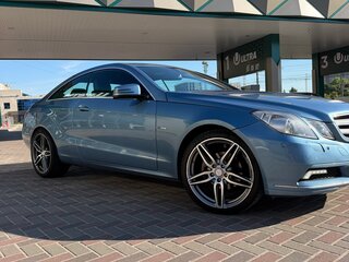 2010 Mercedes-Benz E-Класс 250 5G-Tronic IV (W212, S212, C207), голубой, 1300000 рублей, вид 1