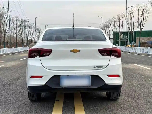 2022 Chevrolet Onix II, белый, 697027 рублей - вид 4