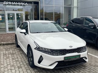 2020 Kia K5 III, белый, 2169000 рублей, вид 3