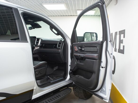 2026 Ram 1500 RHO V Рестайлинг, серебристый, 12499000 рублей - вид 24