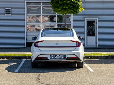 2021 Hyundai Sonata VIII (DN8), белый, 2109000 рублей, вид 5